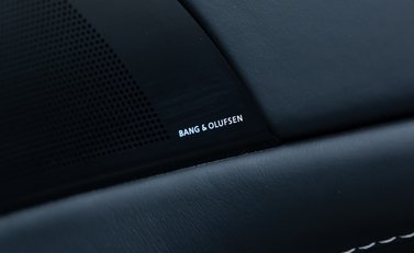 Aston Martin V12 Vantage S ROADSTER 25