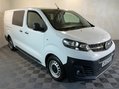 Vauxhall Vivaro 2.0 Turbo D 3100 Dynamic Crew Van L2 H1 Euro 6 (s/s) 5dr 1