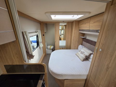 Elddis Sussex Premier Midhurst 5