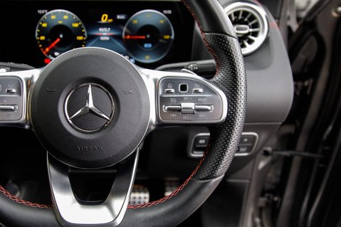 Mercedes-Benz EQA EQA 350 4MATIC AMG LINE 21