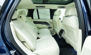 Land Rover Range Rover P510e Autobiography 14
