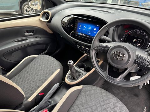 Toyota Aygo X VVT-I EDGE 22