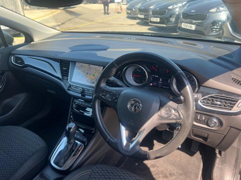 Vauxhall Astra 1.4i Turbo SRi Nav Auto Euro 6 (s/s) 5dr 18