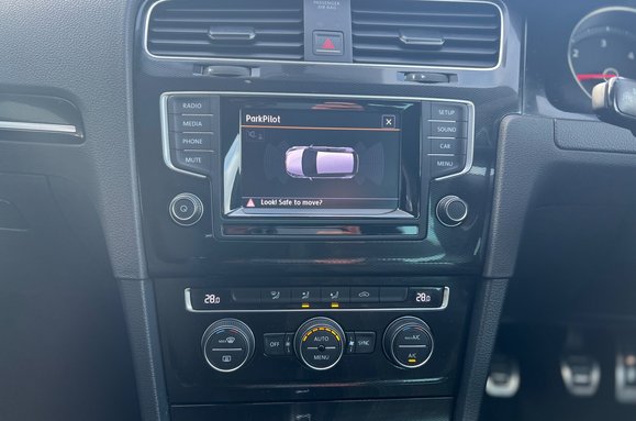 Volkswagen Golf 2.0 TDI BlueMotion Tech GTD 5 Door 35