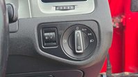 Volkswagen Golf 1.6 TDI BlueMotion Tech SE Hatchback 5dr Diesel DSG Euro 5 (s/s) (105 ps) 32