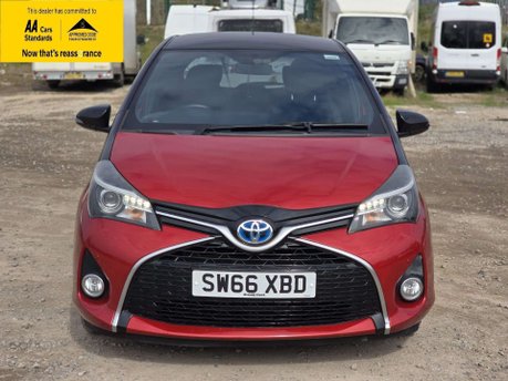 Toyota Yaris 1.5 VVT-h Design Hatchback 5dr Petrol Hybrid E-CVT Euro 6 (101 ps) 2