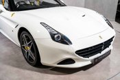 Ferrari California T. MAGNERIDE SUSPENSION. BESPOKE INTERIOR. TWO-TONE BODYWORK. CARPLAY. 49