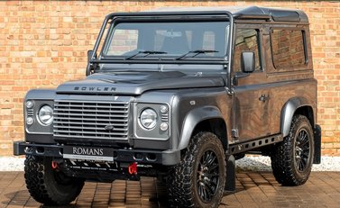 Land Rover Defender 90 XS Bowler 6