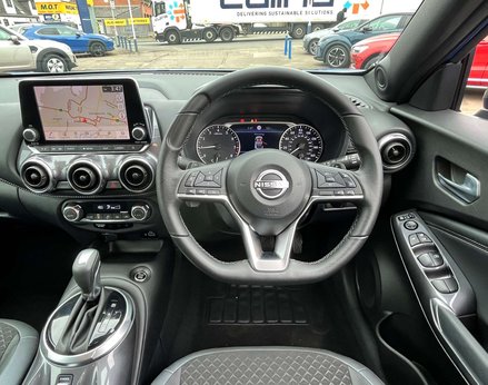 Nissan Juke 1.0 Juke N-Connecta DiG-T Semi-Auto 5dr 19