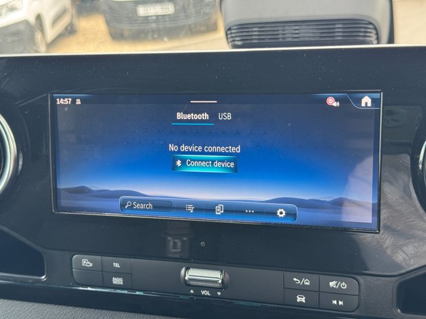 Mercedes-Benz Sprinter AUTO MWB L2H2 High Roof 315 Pro Air Con Camera EURO 6 29