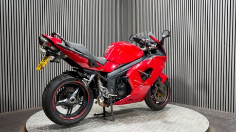 Triumph Sprint 2007 37K GOOD RUNNING PROJECT BIKE SPARES OR REPAIR 1050CC 3