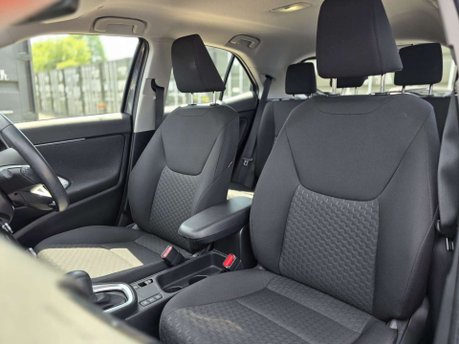 Toyota Yaris Cross 1.5 VVT-h Icon SUV 5dr Petrol Hybrid E-CVT Euro 6 (s/s) (116 ps) 35