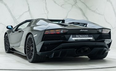 Lamborghini Aventador S LP 740-4 Roadster 10