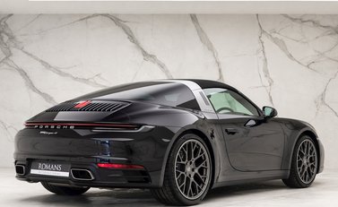Porsche 911 (992) Targa 4 8