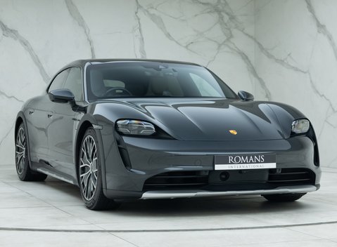 Porsche Taycan 4S Cross Turismo 6