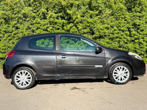 Renault Clio 1.2 Dynamique TomTom Euro 5 3dr 5
