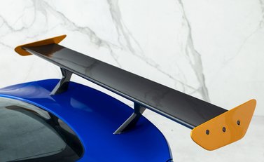 Aston Martin Vantage GT8 29