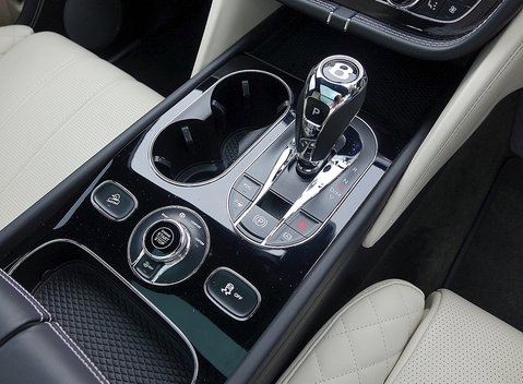 Bentley Bentayga 10