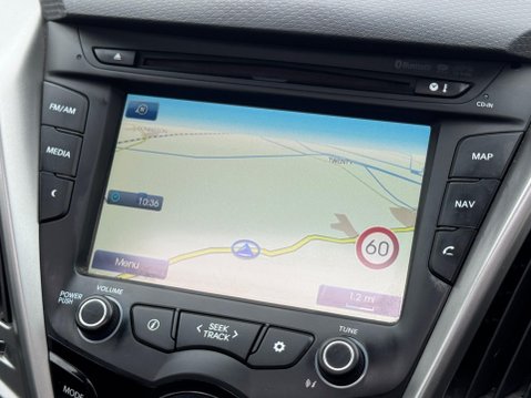 Hyundai Veloster 1.6 GDi Sport Euro 5 4dr 17