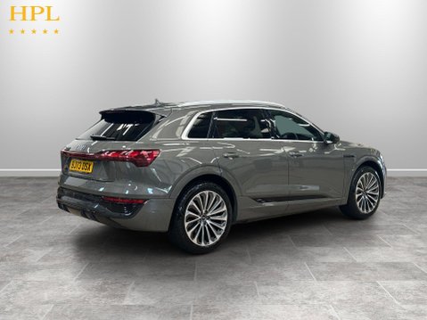 Audi Q8 55 S line SUV 5dr Electric Auto quattro 114kWh (11kW Charger) (408 ps) 1 Ow 7