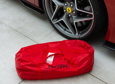 Ferrari F8 Spider 36