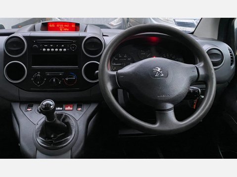 Peugeot Partner 1.6 BlueHDi 744 S Crew Van 6dr Diesel Manual L2 (113 g/km, 100 bhp) 39