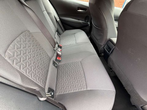 Toyota Corolla 1.8 VVT-h GPF Icon Tech Hatchback 5dr Petrol Hybrid CVT Euro 6 (s/s) (122 p 29