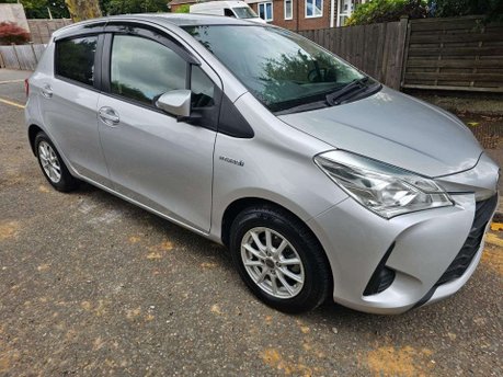 Toyota Yaris 1.5 VVT-h Icon Tech E-CVT Euro 6 (s/s) 5dr 10