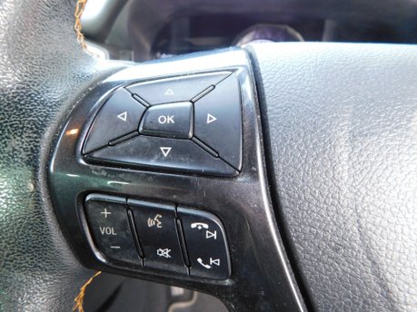 Ford Ranger WILDTRAK 3.2 V6 TDCI PICK UP 6SPD MANUAL 15