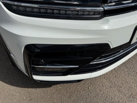 Volkswagen Tiguan R LINE TSI BMT 4MOTION DSG 18