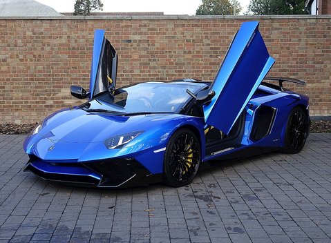 Lamborghini Aventador SV Roadster 26