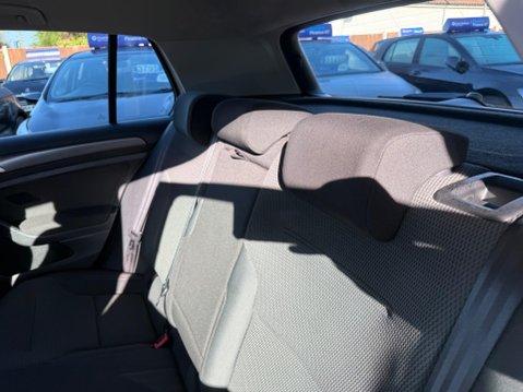 Volkswagen Golf 1.0 TSI SE Nav Euro 6 (s/s) 5dr 39