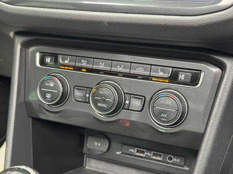 Volkswagen Tiguan 2.0 TDI R-Line Euro 6 (s/s) 5dr 36