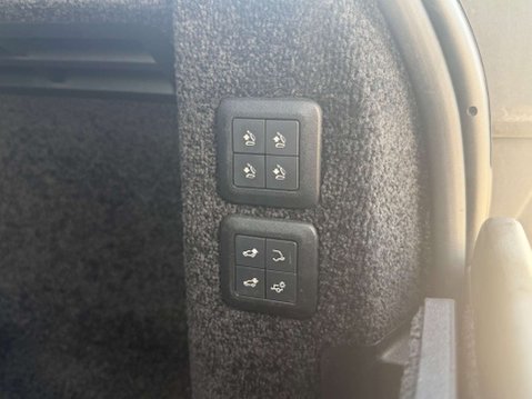 Land Rover Range Rover 3.0 Range Rover Vogue SE SDV6 Auto 4WD 5dr 11