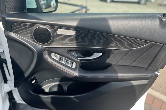 Mercedes-Benz GLC GLC 250 D 4MATIC AMG LINE AUTO 18