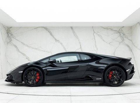Lamborghini Huracan LP640-4 EVO 2