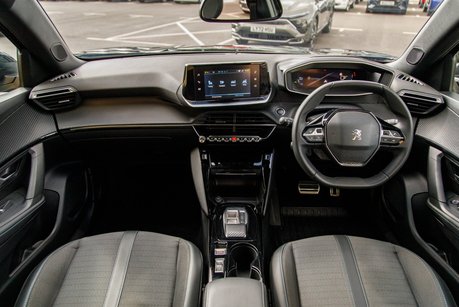 Peugeot 2008 ALLURE PREMIUM PLUS