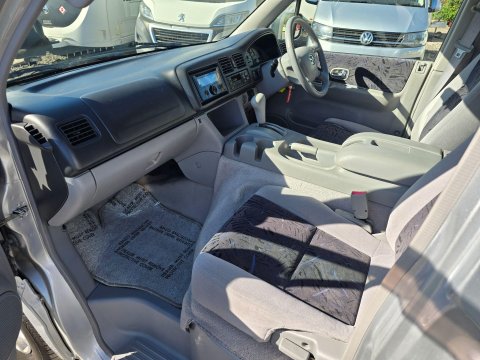 Mazda B Friendee Aero City Runner 30