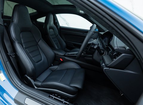 Porsche 911 Carrera 4 GTS (992.2) 14