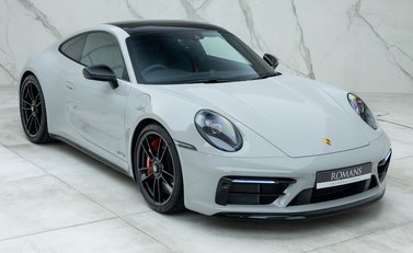 Porsche 911 Carrera GTS (992) 8
