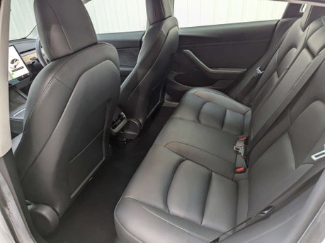 Tesla Model 3 Model 3 Long Range AWD 4WD 4dr 62