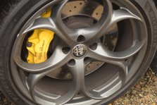 Alfa Romeo Giulia V6 BITURBO QUADRIFOGLIO 6