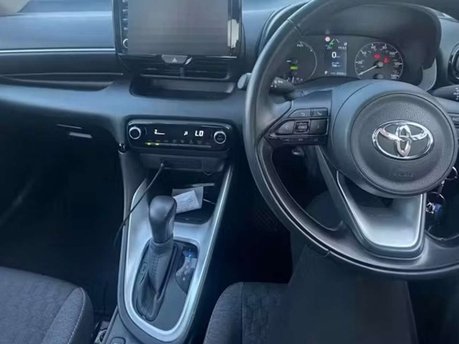 Toyota Yaris 1.5 VVT-h Icon Hatchback 5dr Petrol Hybrid E-CVT Euro 6 (s/s) (116 ps) 7