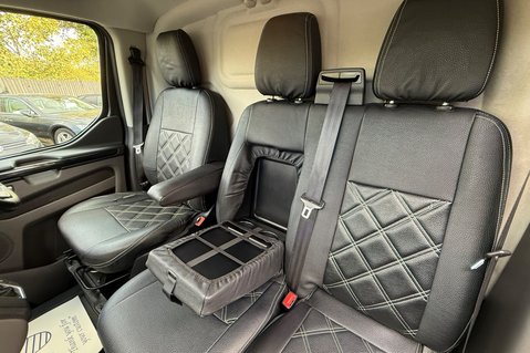 Ford Transit Custom 300 LIMITED L1 H1 AUTOMATIC - NO VAT - WETBELT CHANGED - 4 NEW BRIDGESTONES 37