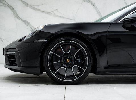 Porsche 911 Turbo S (992) 29