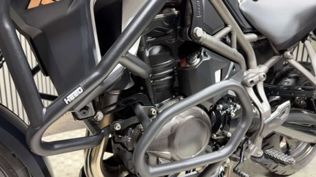Triumph Explorer 1215 XRT 2017 21K FULL LUGGAGE TOP ROAD SPEC ADVENTURE BIKE 51