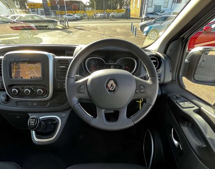 Renault Trafic 2.0 Trafic Sport Energy dCi 5dr 23