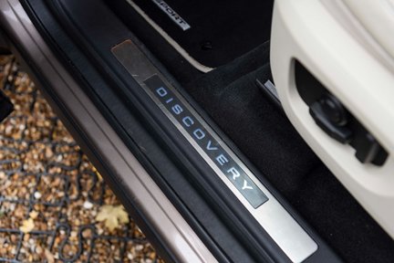 Land Rover Discovery Sport TD4 HSE LUXURY 29