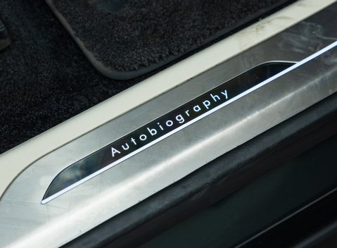 Land Rover Range Rover D350 AUTOBIOGRAPHY LWB 27