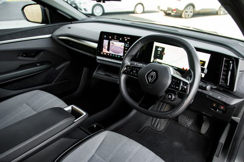 Renault Megane LAUNCH EDITION 4